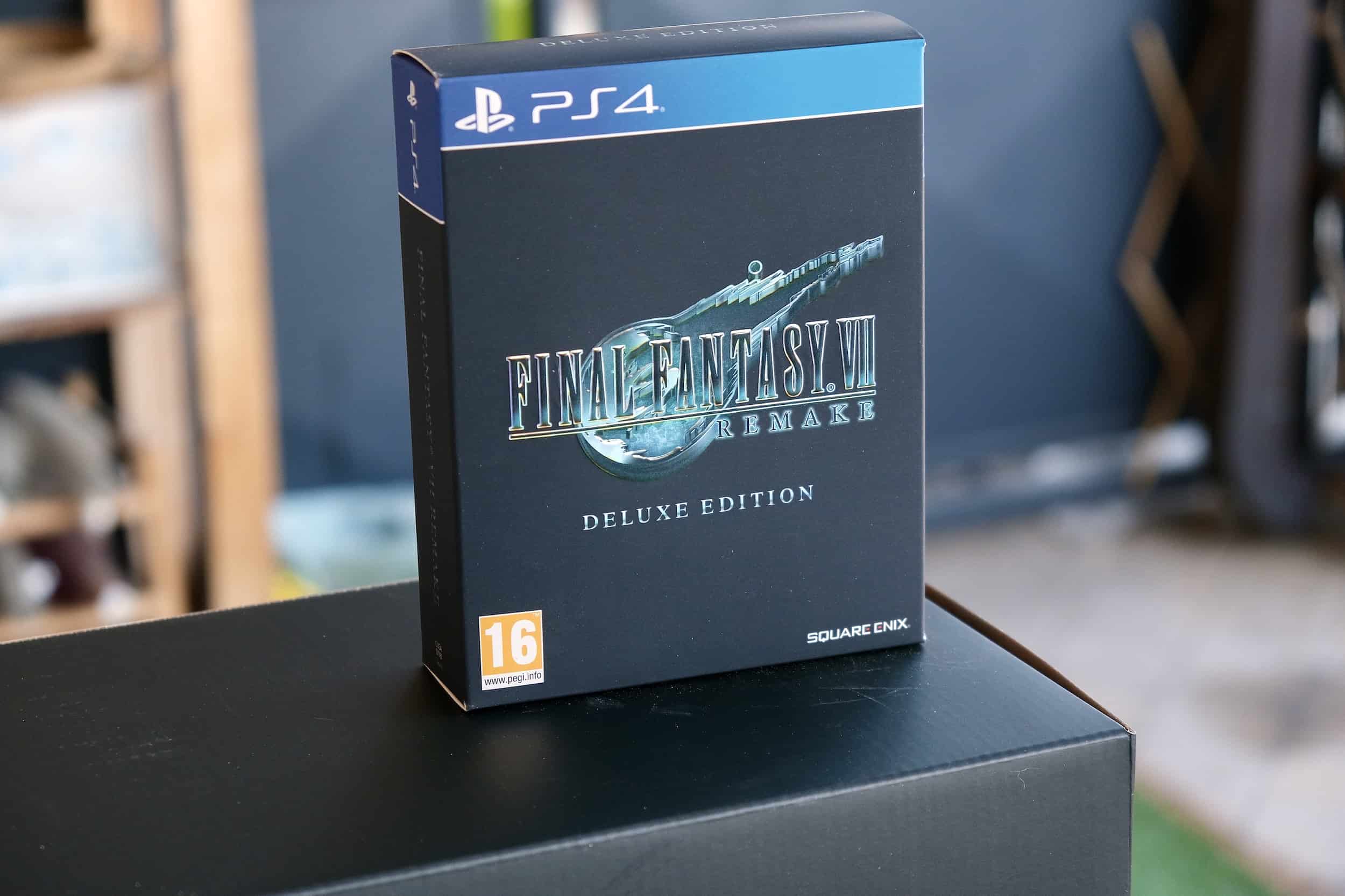 Confezione Final Fantasy VII Remake Deluxe Edition