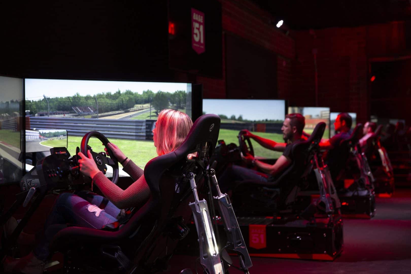 Esport bar sale lan simulatore racing